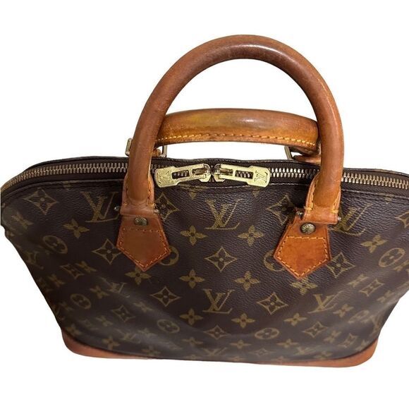 Louis Vuitton Alma PM tote - Picture 3 of 16